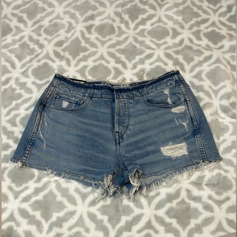 3x1 Frayed Hem Blue Jean Shorts